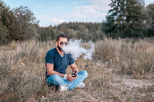 Jak vybrat elektronická cigareta liquid - nejlepší příchutě, recenze a bezpečnostní rady