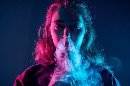 Kompletní průvodce elektronická cigareta ijust s, recenze, tipy na nastavení a kde koupit