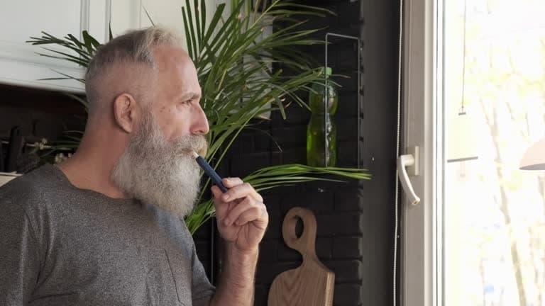 Jak vybrat správnou báze elektronické cigarety pro lepší chuť a bezpečné míchání