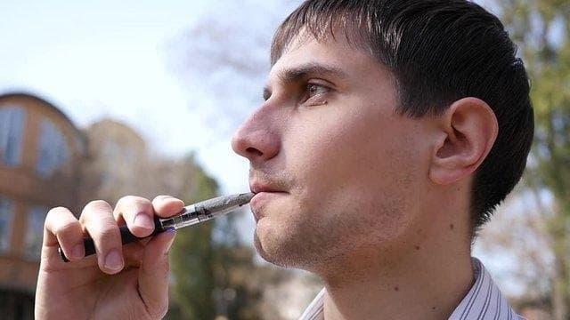 Aktuální e cigaret forum v ČR – recenze liquidů, zkušenosti uživatelů a praktické tipy