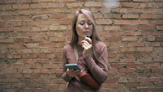 Jak vybrat elektronická cigareta 2025 rady, recenze a tipy na bezpečné používání