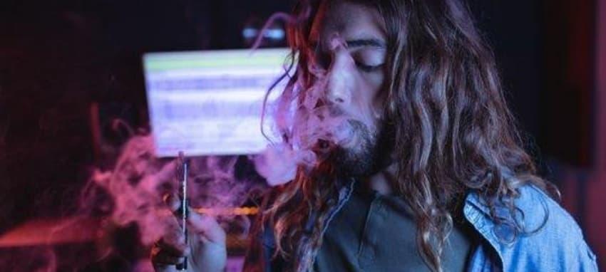 elektronická cigareta jednorázová – nejlepší recenze a průvodce výběrem příchutí a cen