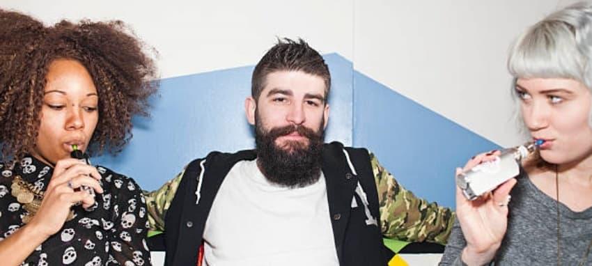 Jak dlouho se nabíjí elektronická cigareta, praktický průvodce s tipy pro rychlejší a bezpečné nabíjení