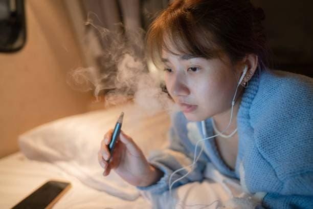 co dělat když se spálí elektronické cigaretě, rychlé kroky pro bezpečné řešení, oprava a prevence