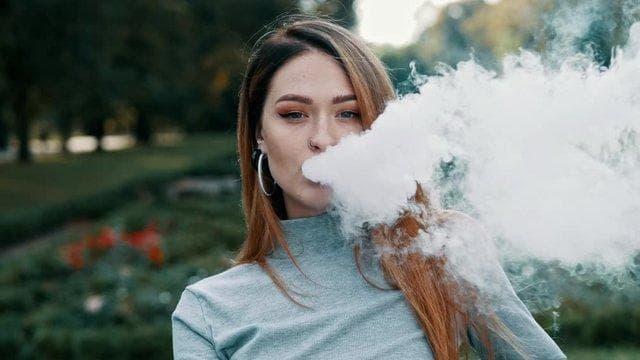 e cigareta prskání, příčiny a jednoduchá řešení pro klidné vapování
