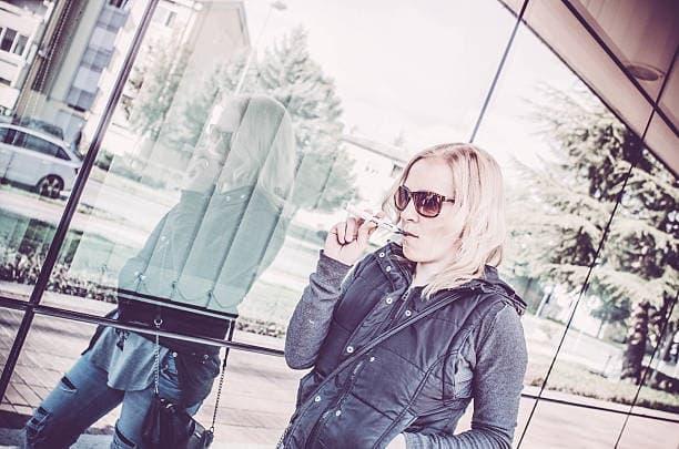 Recenze cosmic fog e liquid a průvodce nejlepšími příchutěmi pro vapování