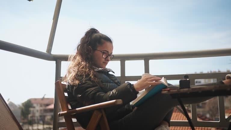 Jak vybrat elektronická cigareta ruzova pro každodenní použití, tipy na údržbu a nejlepší ruzova příchutě