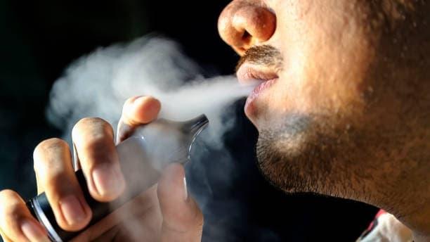 Malá elektronická cigareta jak vybrat nejlepší model, údržba, doplňky a praktické tipy